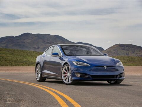 Tesla Model S.